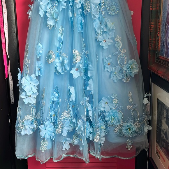 couture floral gown measurements in description (kid size) - Picture 12 of 17